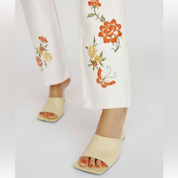 RARE! Reformation White Cynthia Straight Leg Mid Rise Denim Jeans - Picture 6 of 17